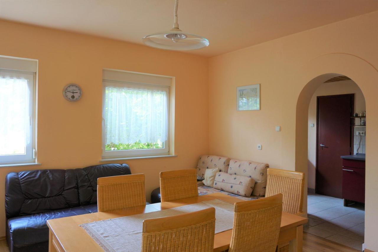 Вилла Ferienhaus Plattensee/Balaton Szolad Экстерьер фото